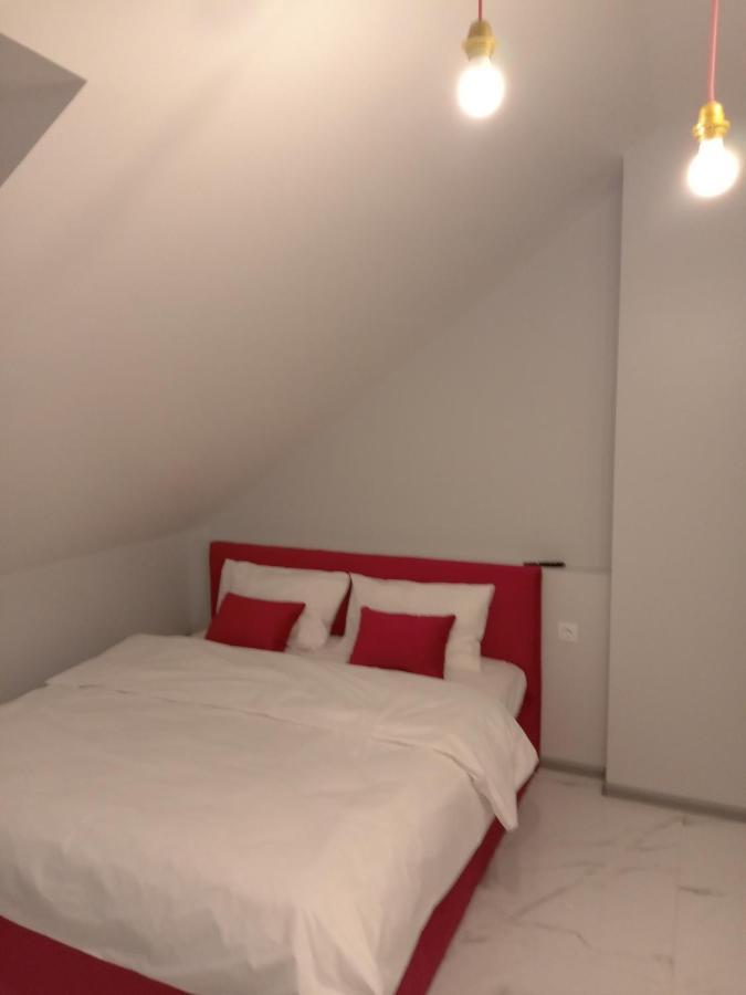 39 Apart Hotel Lviv Exterior photo