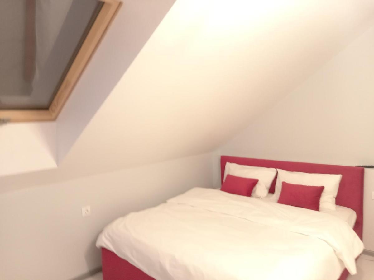 39 Apart Hotel Lviv Exterior photo
