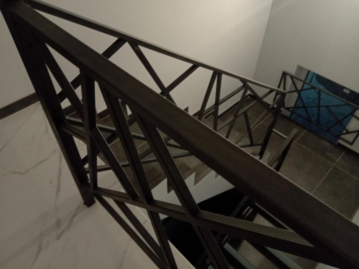 39 Apart Hotel Lviv Exterior photo
